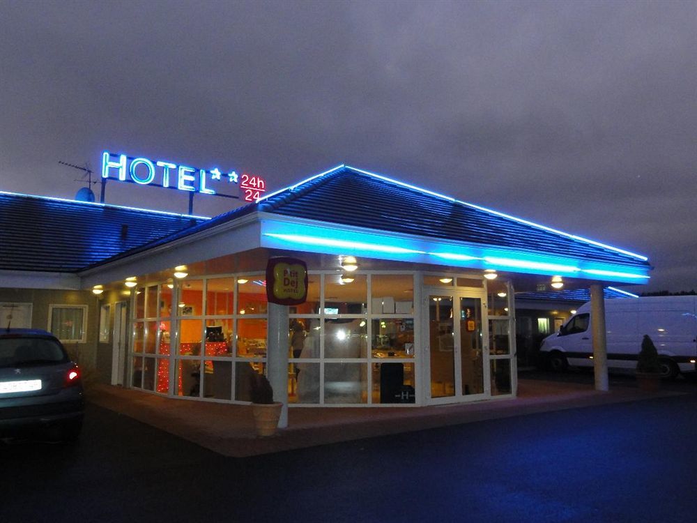 The Originals Access, Hotel Saint-Flour Dış mekan fotoğraf