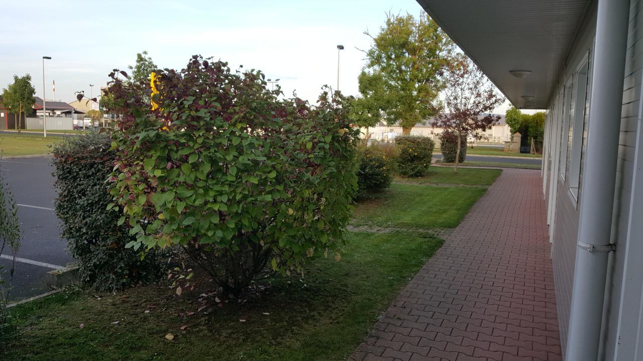 The Originals Access, Hotel Saint-Flour Dış mekan fotoğraf