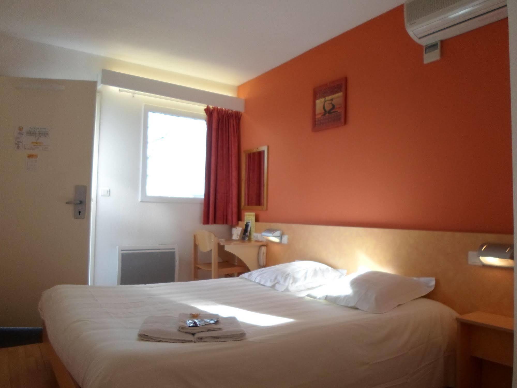 The Originals Access, Hotel Saint-Flour Dış mekan fotoğraf